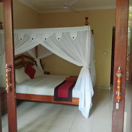 Pondok Aldi Hostel Amed Kültér fotó