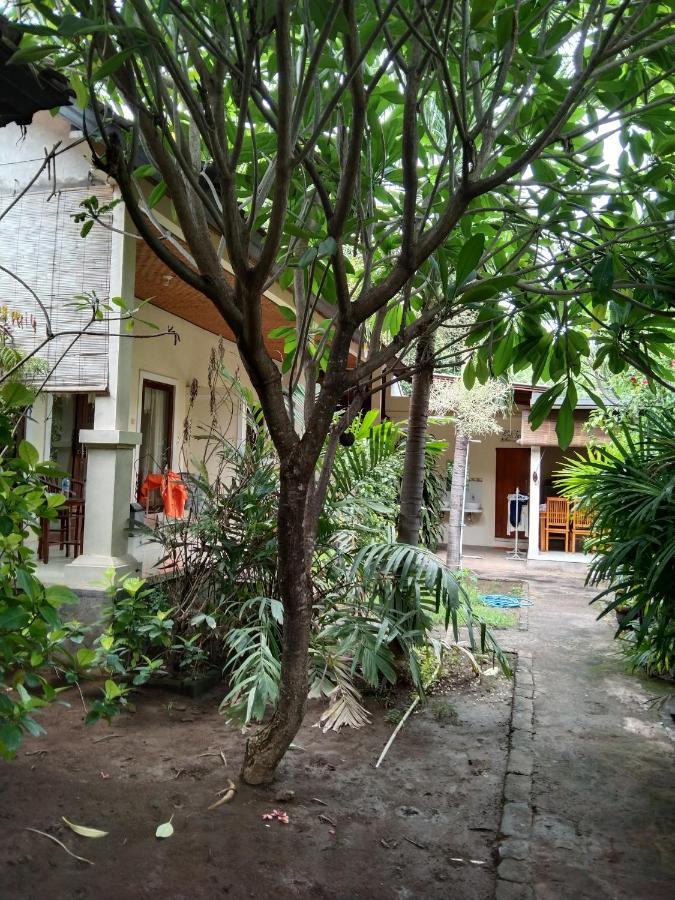 Pondok Aldi Hostel Amed Kültér fotó