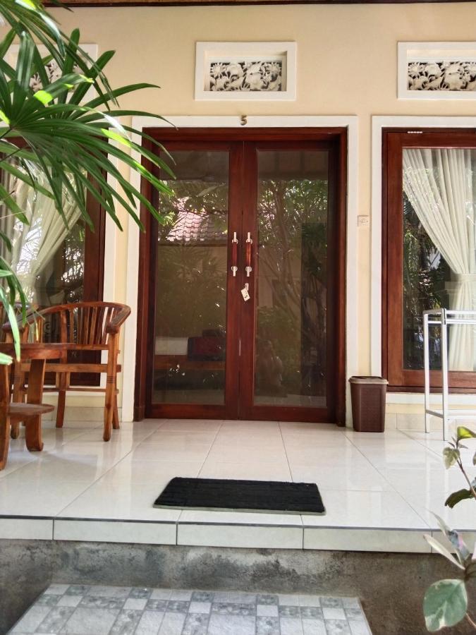Pondok Aldi Hostel Amed Kültér fotó