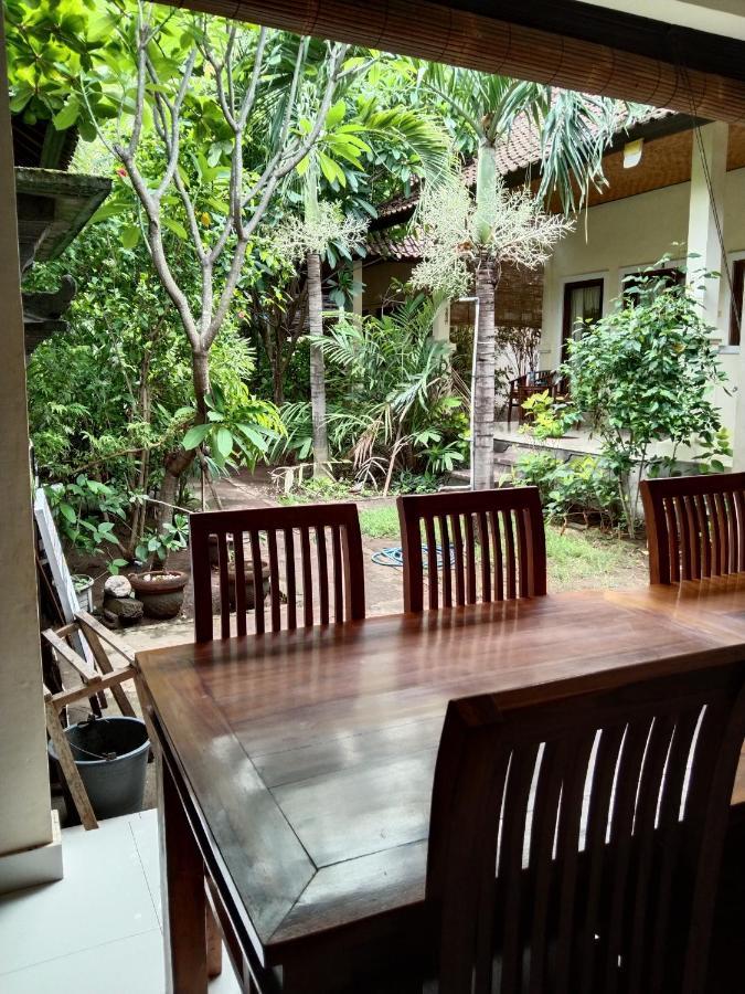 Pondok Aldi Hostel Amed Kültér fotó