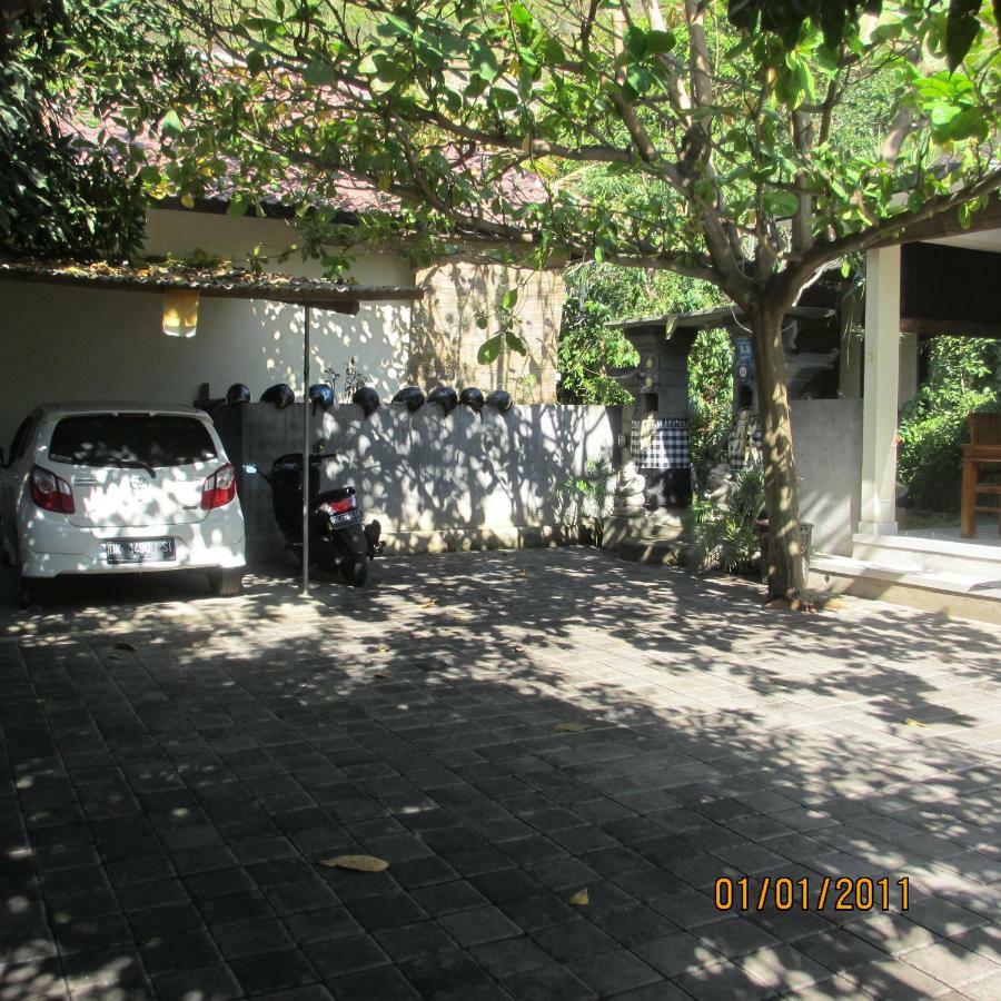 Pondok Aldi Hostel Amed Kültér fotó